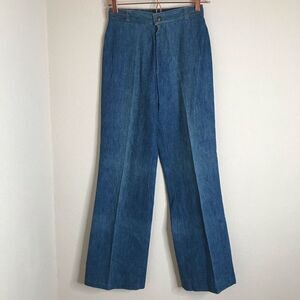 Vintage Levi’s hi waisted flare jeans‎